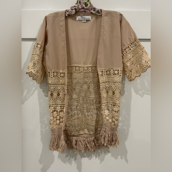 Bailey’s Blossoms Kimono Cover Up - Picture 2 of 3